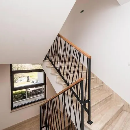 Birgir In No1 Apartman *